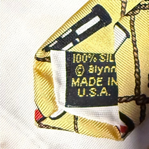 2/$35 Vintage Alynn Necktie Sentinels Eric Holch 100% Silk USA Lighthouse Yellow - Picture 4 of 4